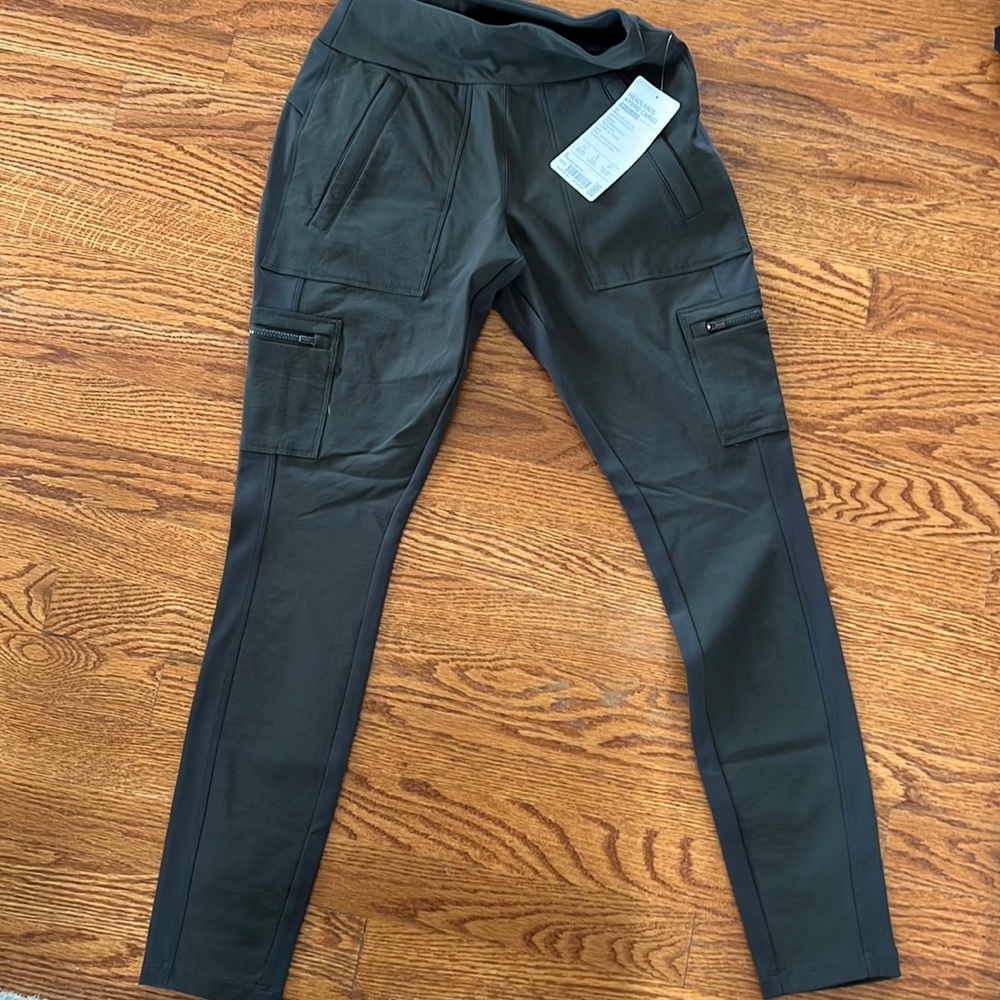 Athleta Headlands Hybrid Cargo Pant